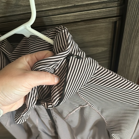 Lululemon Jacket - Picture 4 of 5